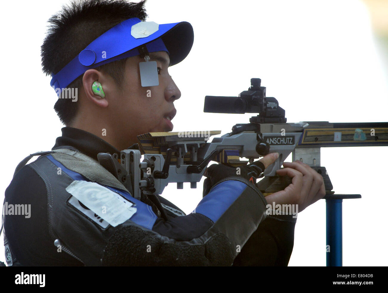 Incheon, South Korea. 27th Sep, 2014. Cao Yifei of China competes ...