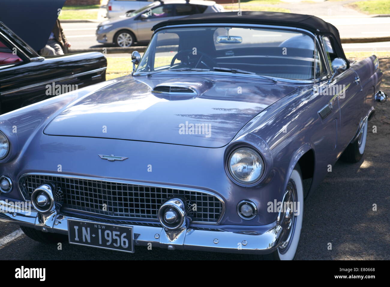 Newport Beach, Sydney, Australia. 27th Sep, 2014. Classic cars on display at Sydney's Newport Beach. Here a classic Ford Thunderbird. Credit:  martin berry/Alamy Live News Stock Photo