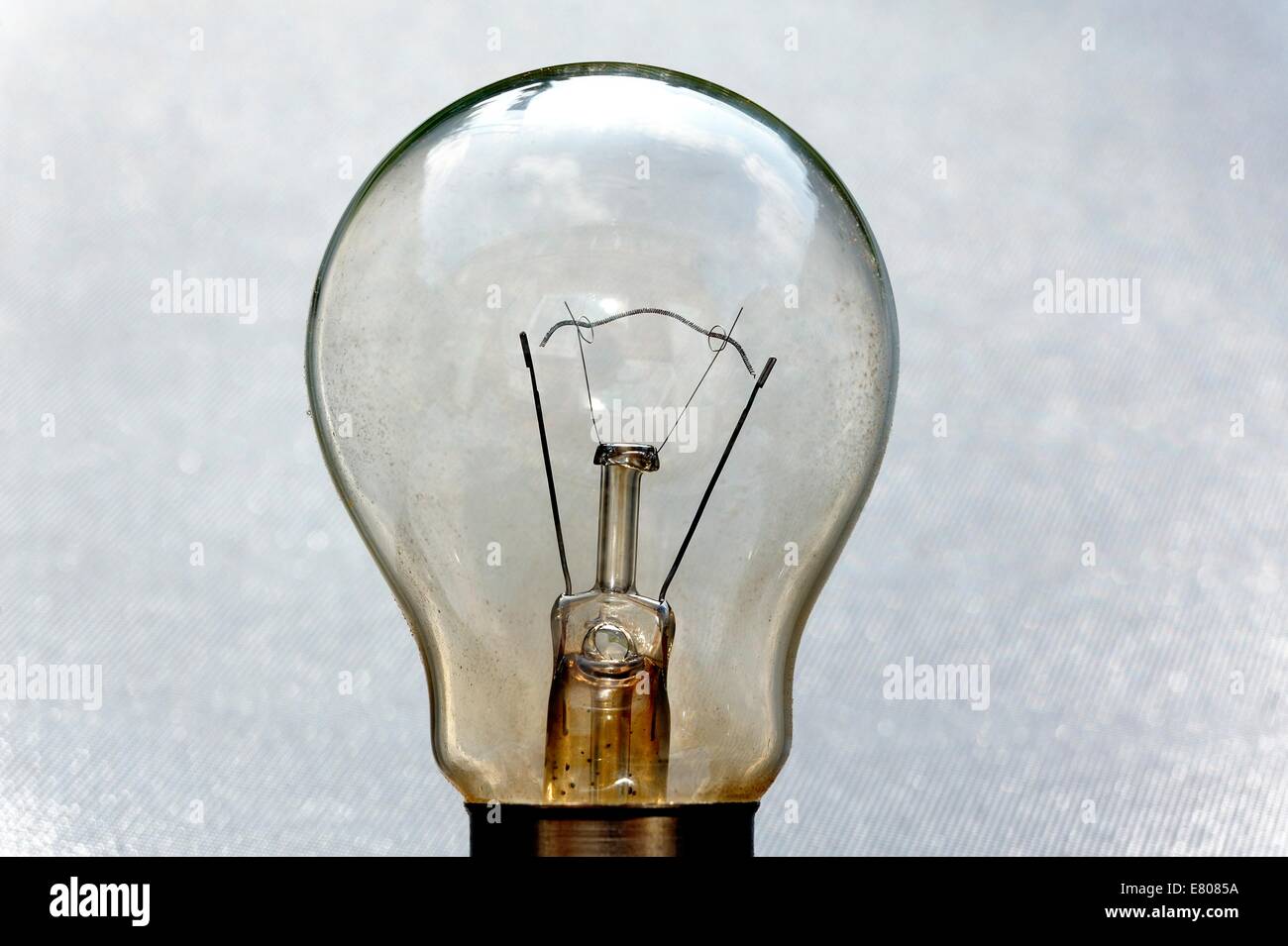 Light bulb filament close up hires stock photography and images Alamy