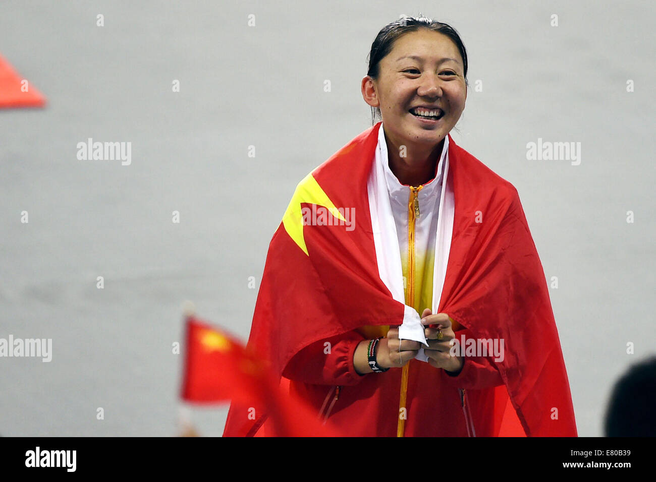 Incheon, South Korea. 27th Sep, 2014. Li Zhenzhu of China celebrates ...