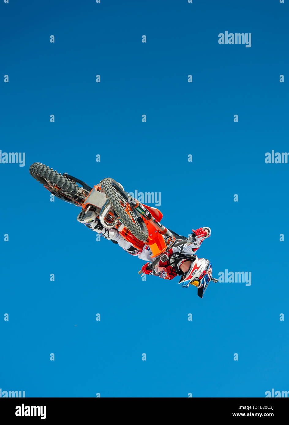 Zurich, Switzerland. 27th Sep, 2014. Petr Pilat (CZE) prepares for landing at the FMX style session of 'freestyle.ch' in Zurich. Credit:  Erik Tham/Alamy Live News Stock Photo