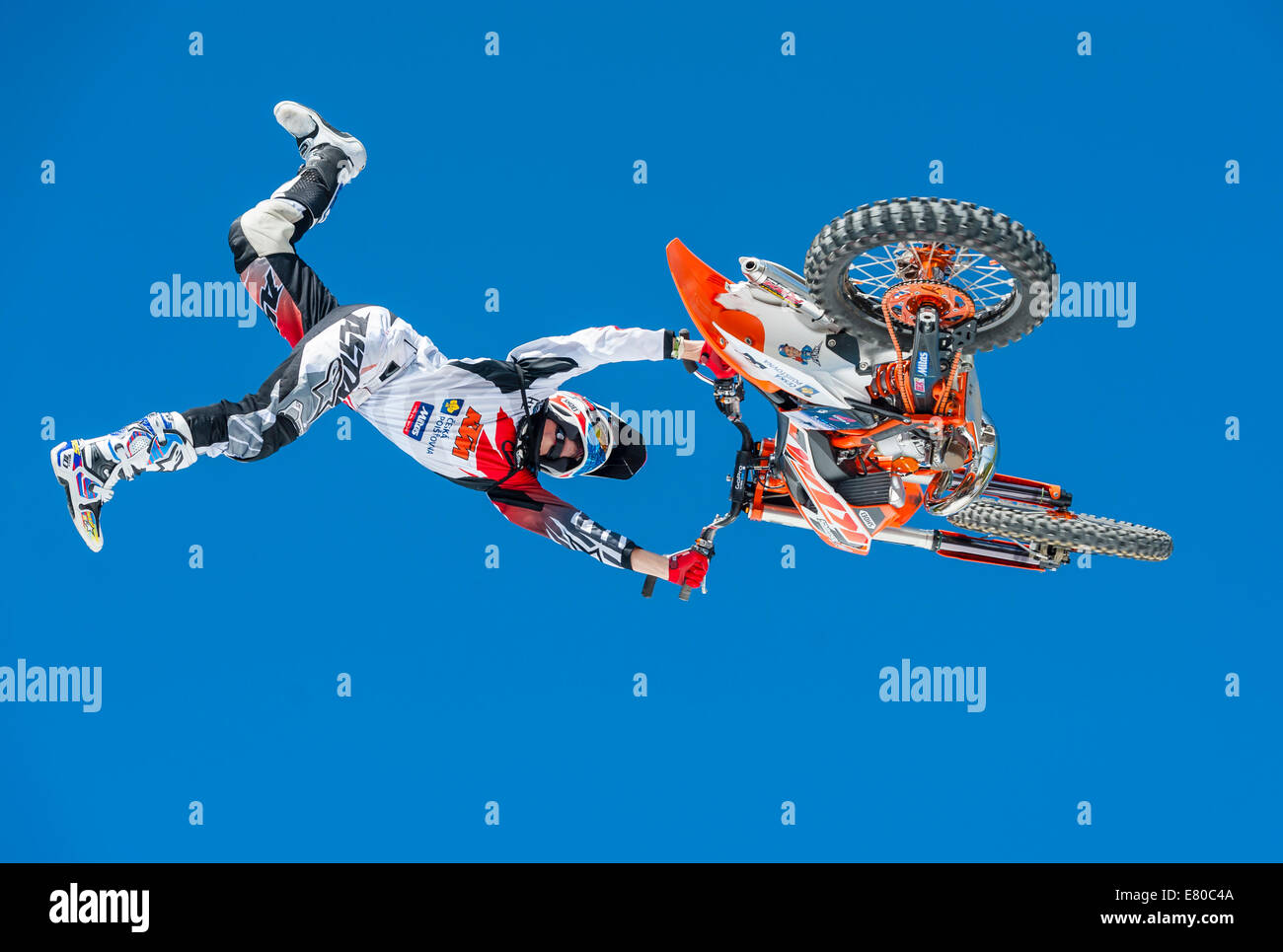 Zurich, Switzerland. 27th Sep, 2014. Petr Pilat (CZE) high up in the air during the FMX style session at the 20th anniversary of 'freestyle.ch', Europe's largest freestyle event at Zurich. Credit:  Erik Tham/Alamy Live News Stock Photo