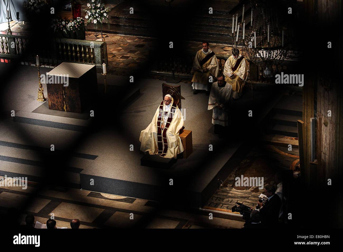 Rome, Italy. 27th Sep, 2014. Chiesa del Gesù Celebration of Vespers and Te Deum, Chaired by Francis Pope on the occasion of the bicentenary of the reconstitution of the Society of Jesus Credit:  Realy Easy Star/Alamy Live News Stock Photo