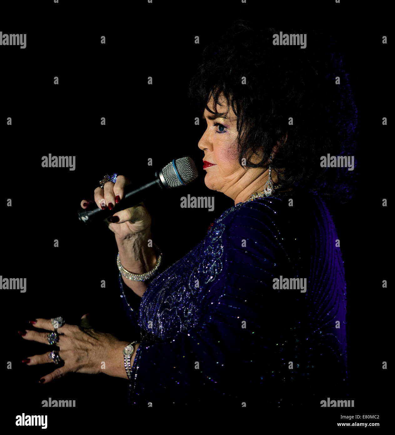 Orlando, Florida, USA. 27th Sep, 2014. LOUISE GALLAGHER performs as Dame Elizabeth Taylor during a showcase at the 12th Annual Sunburst Convention of Celebrity Impersonators and Tribute Artists. Dozens of celebrity impersonators and look-alikes gather here each year to perform in front of agents, talent buyers and producers to try to get work in this entertainment industry niche. Credit:  Brian Cahn/ZUMA Wire/Alamy Live News Stock Photo