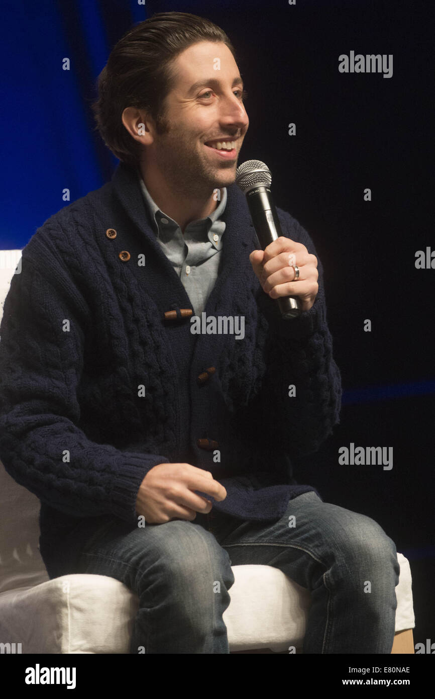 Howard wolowitz big bang theory hi-res stock photography and images - Alamy