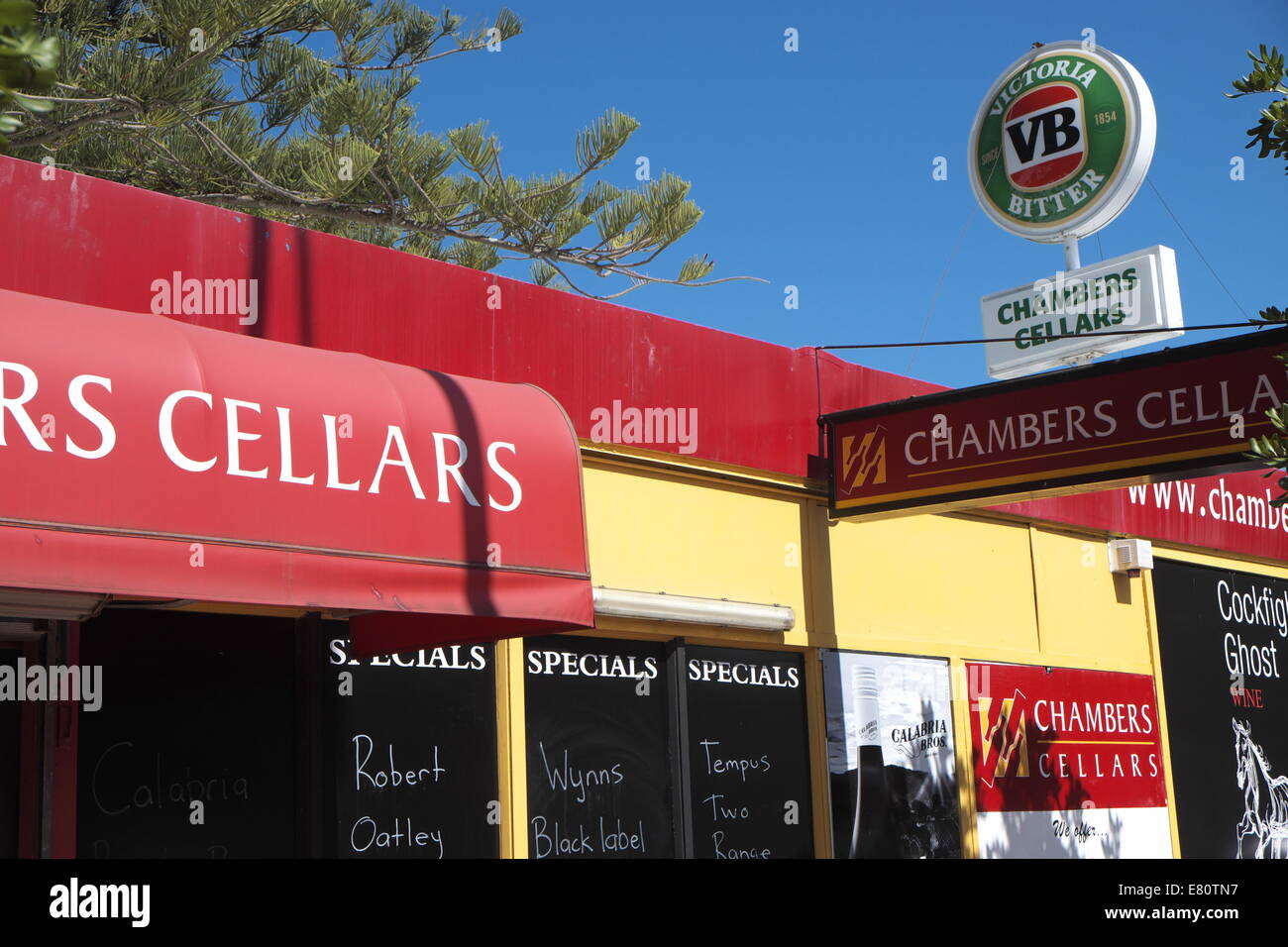 Off Licence Beer High Resolution Stock Photography and Images Alamy
