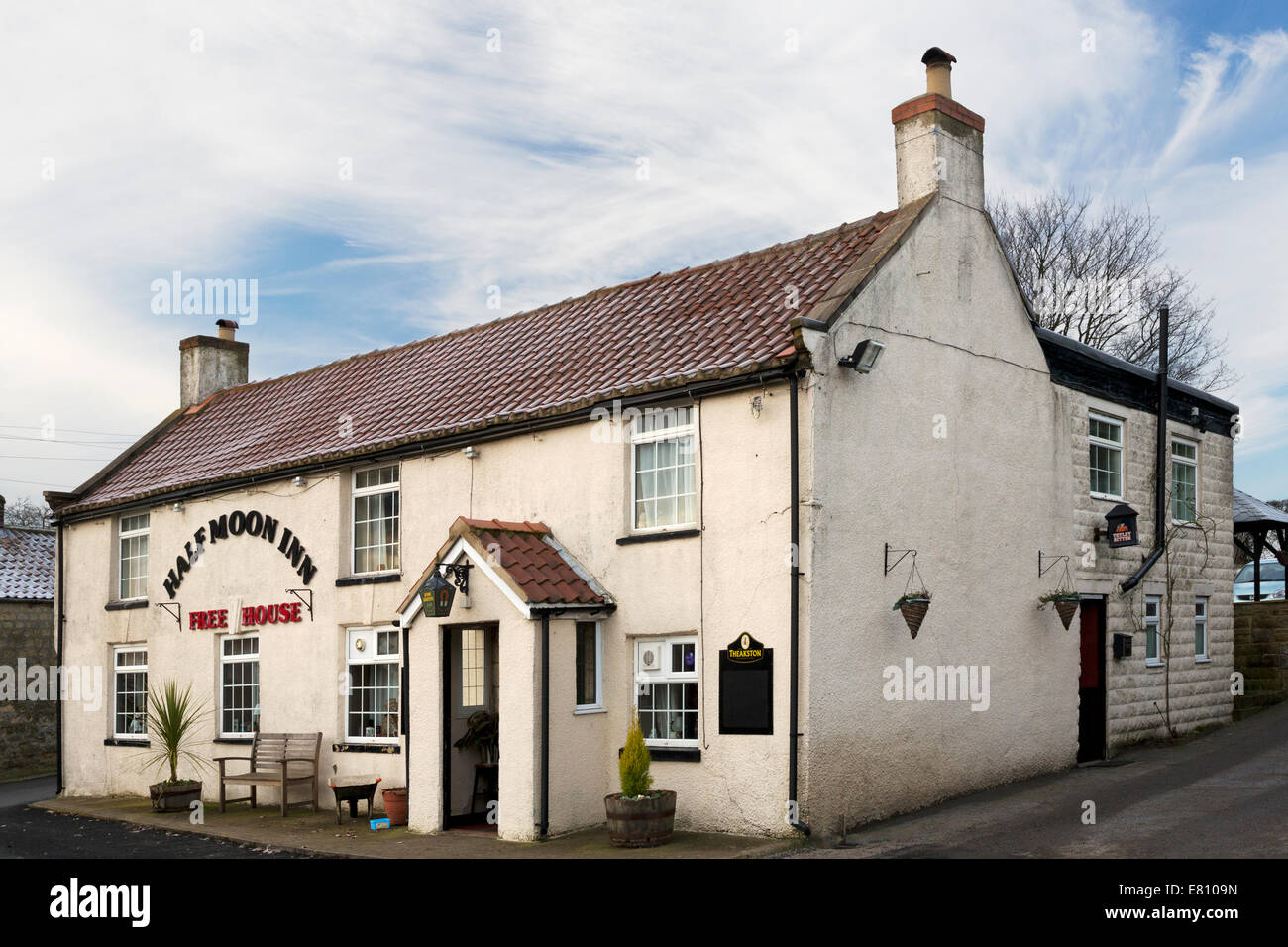 The Half Moon Inn at Acklam in east Yorkshire Stock Photo