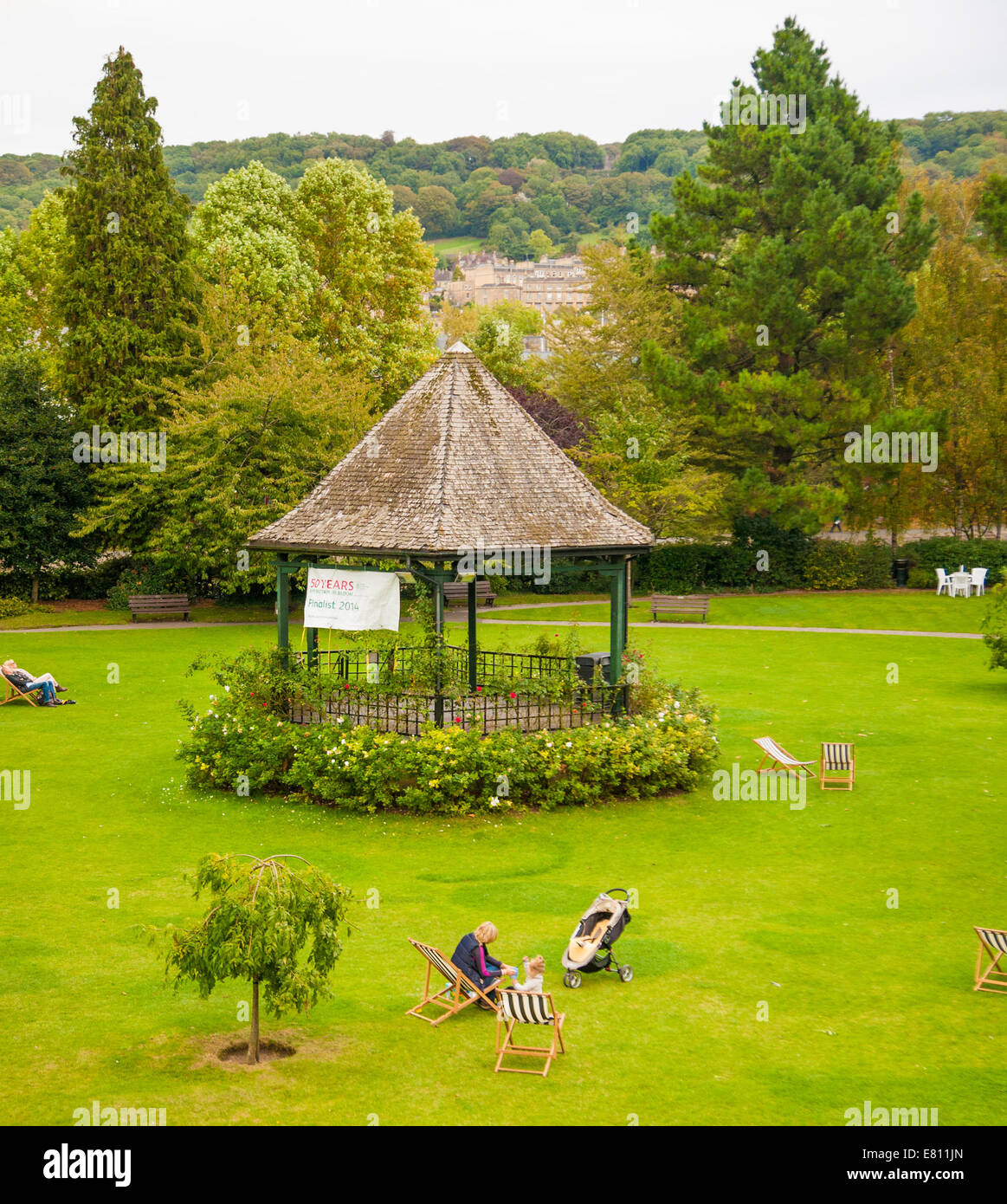Relax in the victoria park in Bath, UK Stock Photo - Alamy