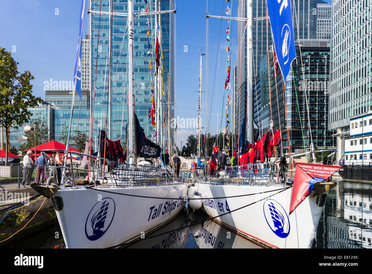 Canary wharf tall ships hi-res stock photography and images - Alamy
