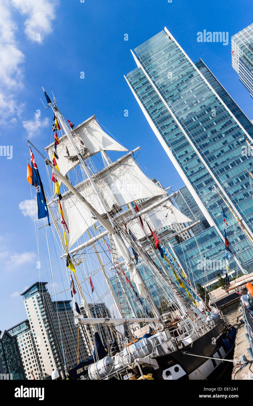 Tall ships festival canary wharf hi-res stock photography and images ...