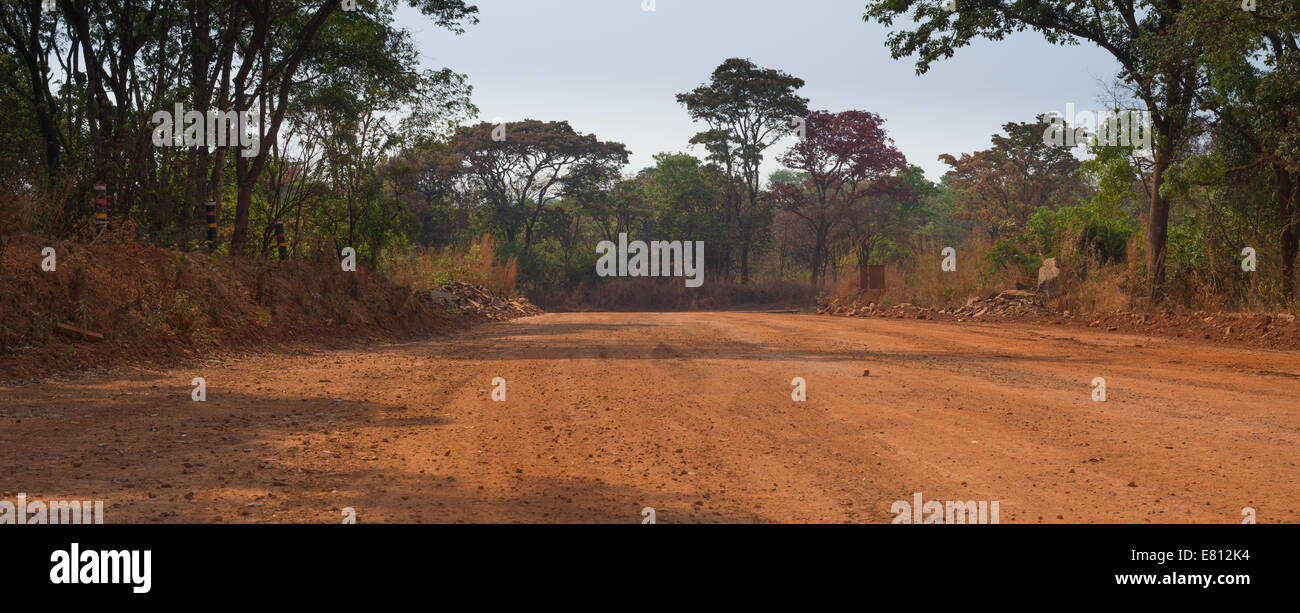 African dirt road hi-res stock photography and images - Alamy