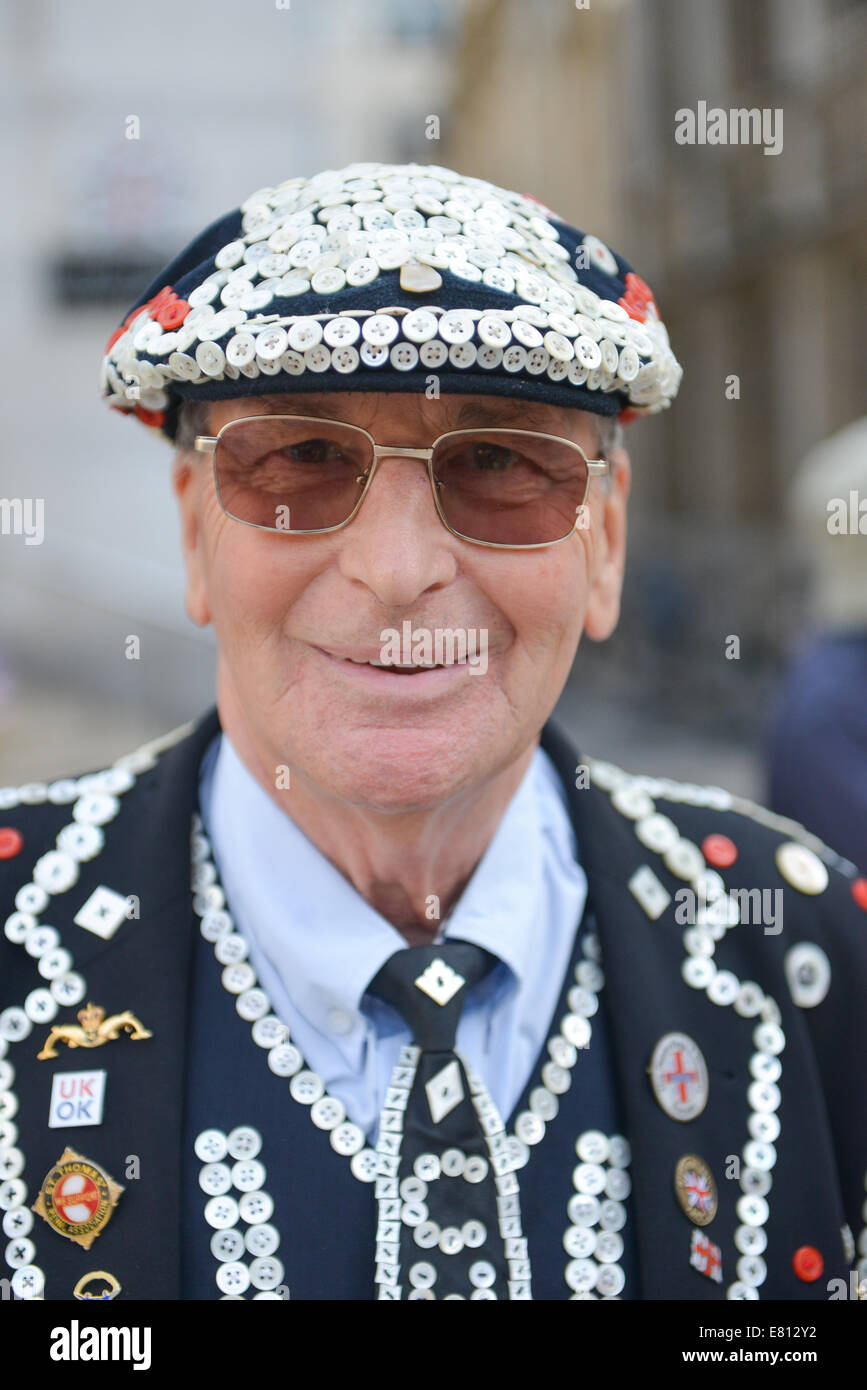 Guildhall Yard, London, UK. 28th September 2014. A Pearly King at the annual  London Pearly Kings & Queens Society Costermongers Harvest Festival Parade Service held in Guildhall Yard. Credit:  Matthew Chattle/Alamy Live News Stock Photo