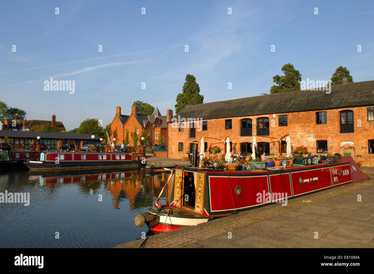 The Union Wharf canal basin in Market Harborough, Leicestershire, England Stock Photo