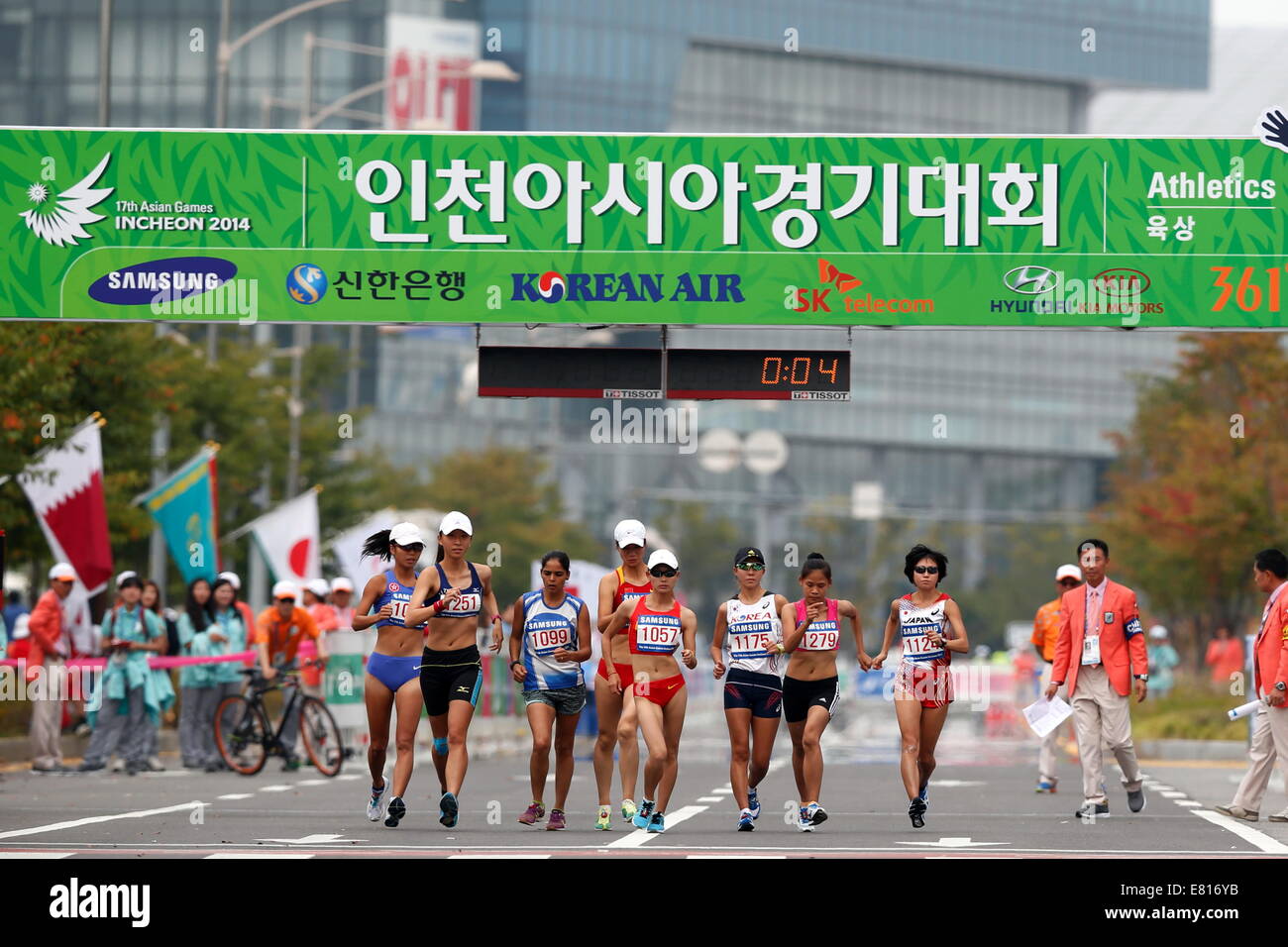 Incheon, South Korea. 28th Sep, 2014. Start Athletics : Women's 20km ...