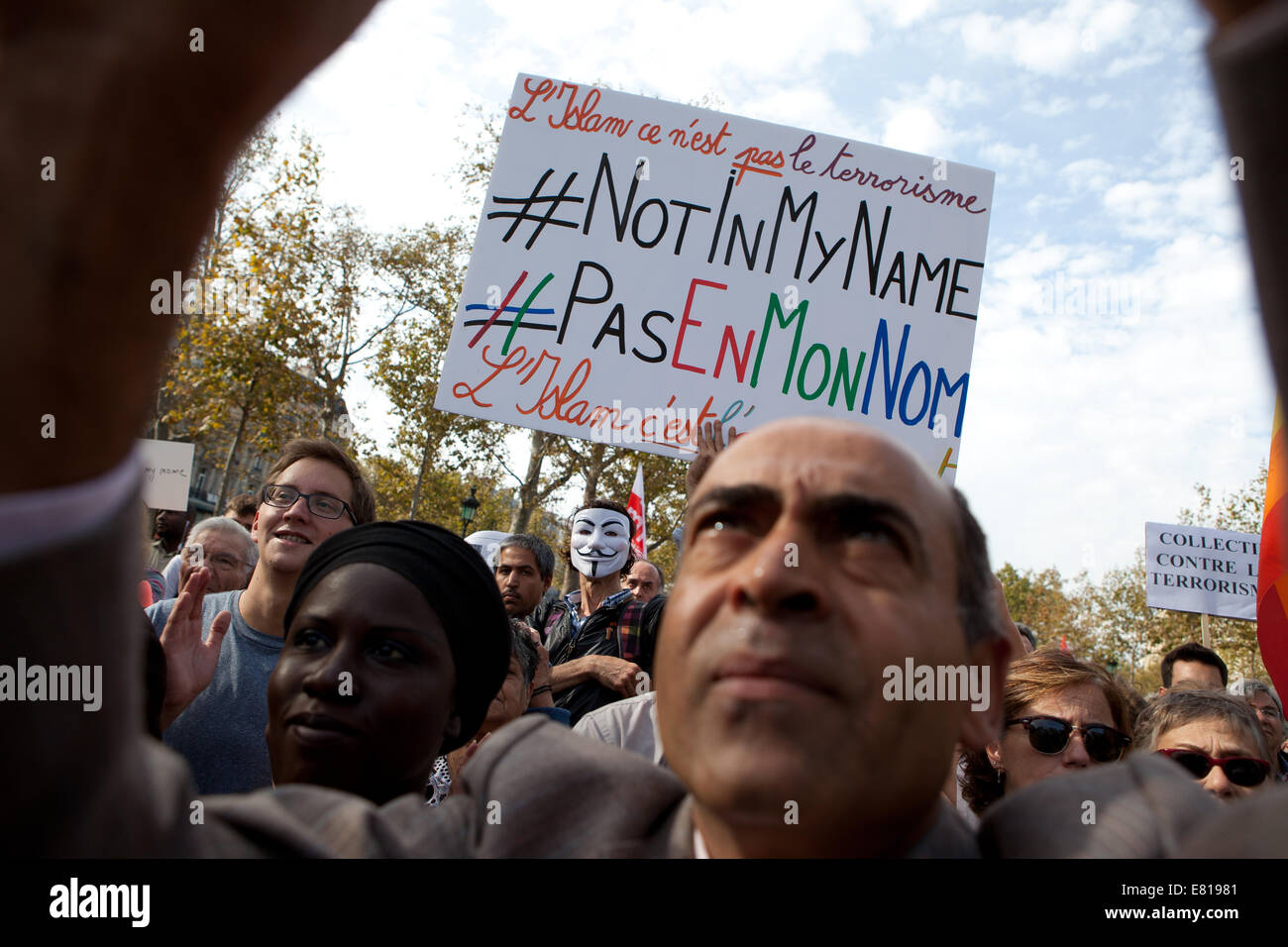 Paris, France. 28th Sep, 2014. ‘Not in my name’, french protest to denounce ISIS beheadings, Paris, France Credit:  Ania Freindorf/Alamy Live News Stock Photo