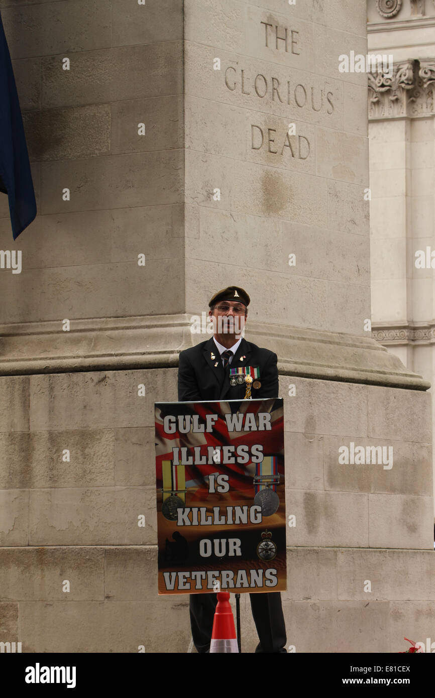 London, UK. 27th Sep, 2014.  A group of at least ten Gulf veteran soldiers started a 48 hour long vigil at the Cenotaph following a march from Hyde Park Corner. The campaign started four months ago by Rachel and her husband to highlight Gulf war Syndrome that is killing British war veterans.  . Credit:  david mbiyu/Alamy Live News Stock Photo