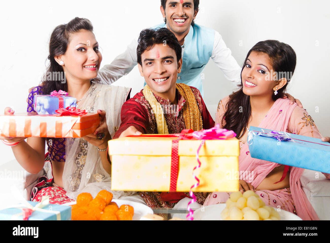 indian friends diwali gift with Sweets Stock Photo: 73793461 - Alamy for Diwali Gifts For Family
117dqh indian friends diwali gift with Sweets Stock Photo: 73793461 - Alamy for Diwali Gifts For Family
117dqh