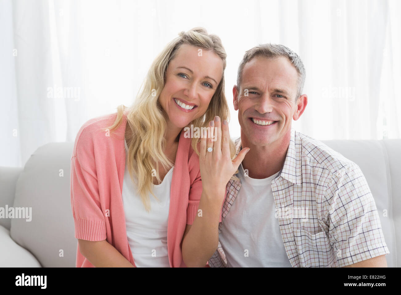 Woman showing engagement ring hi-res stock photography and images - Alamy