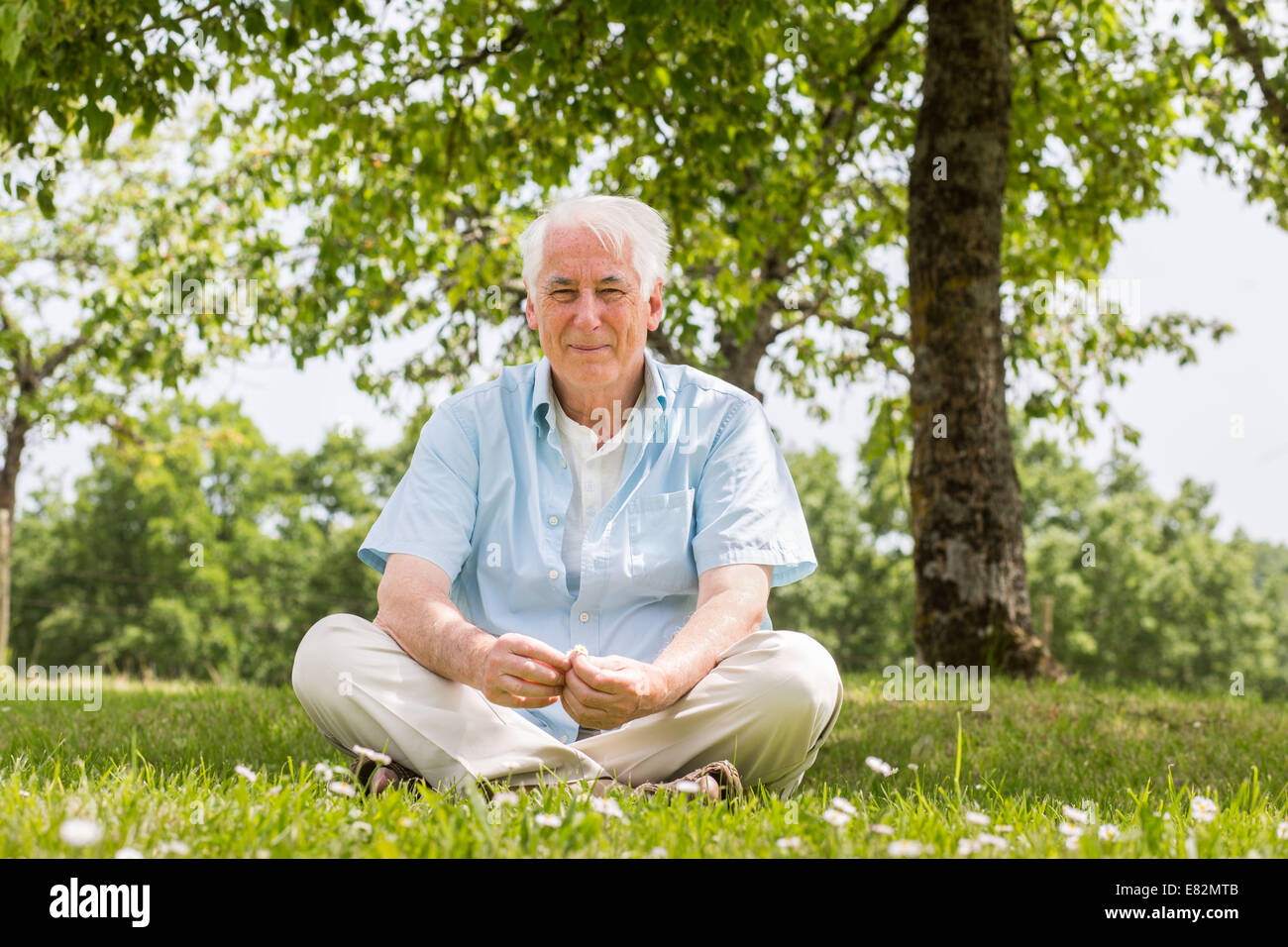 80 year old man garden hi-res stock photography and images - Alamy