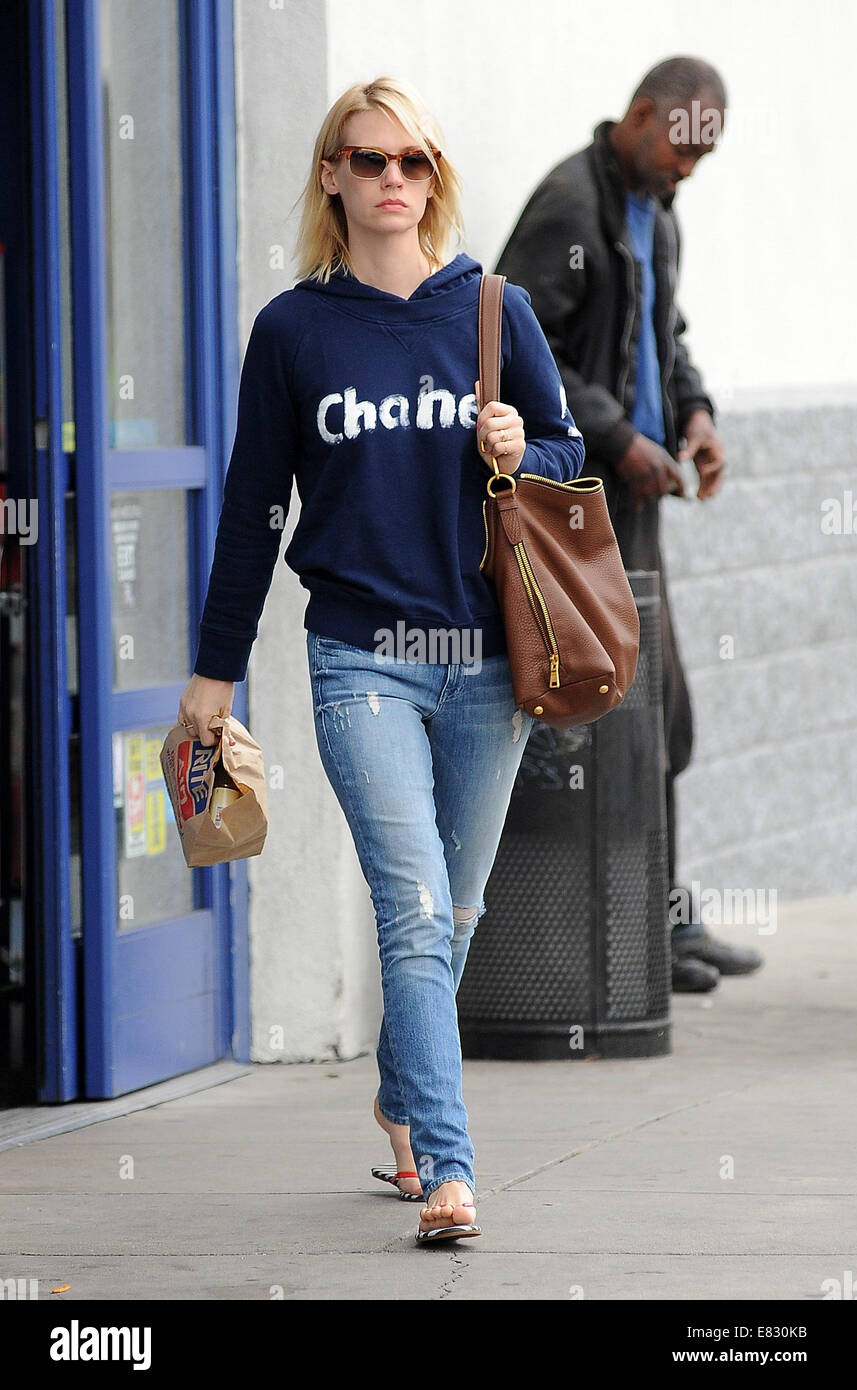 January Jones goes to Rite Aid drugstore in Los Feliz Featuring