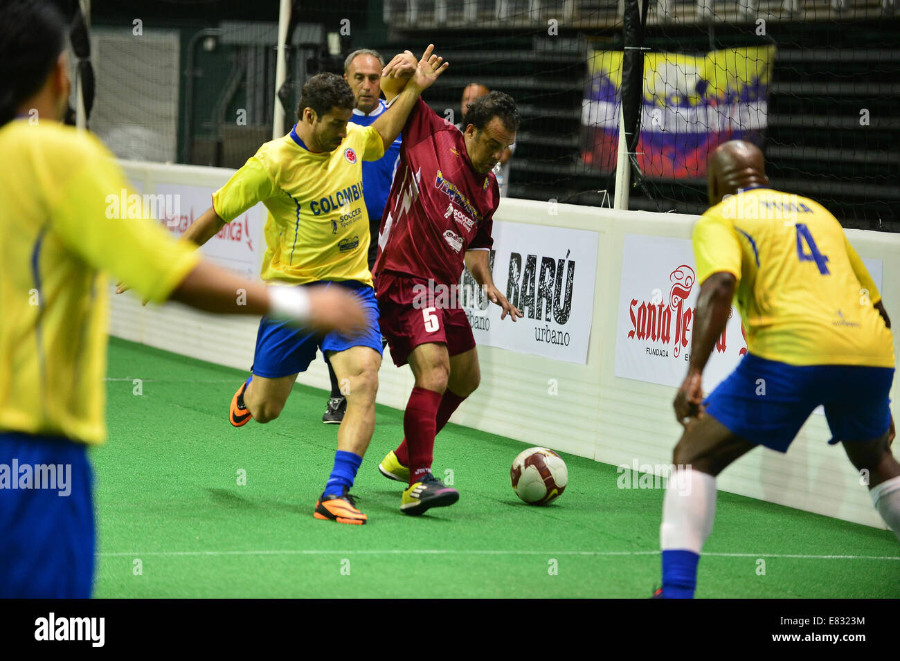 Colombian and Venezuelan soccer legends played at The ShowBol Miami