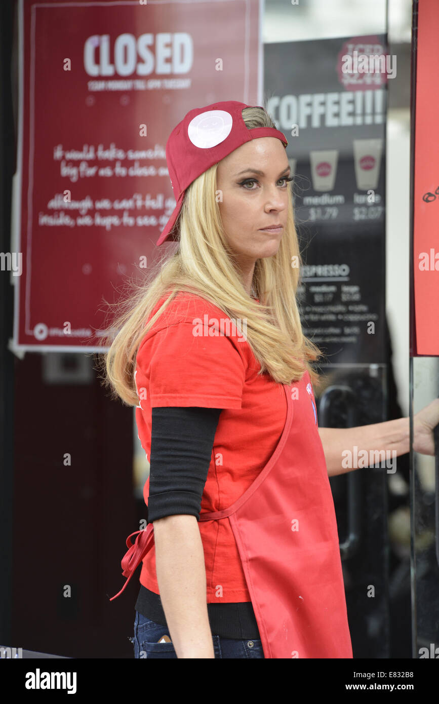 Celebrity Apprentice season 14 cast at Pie Face Featuring Kate