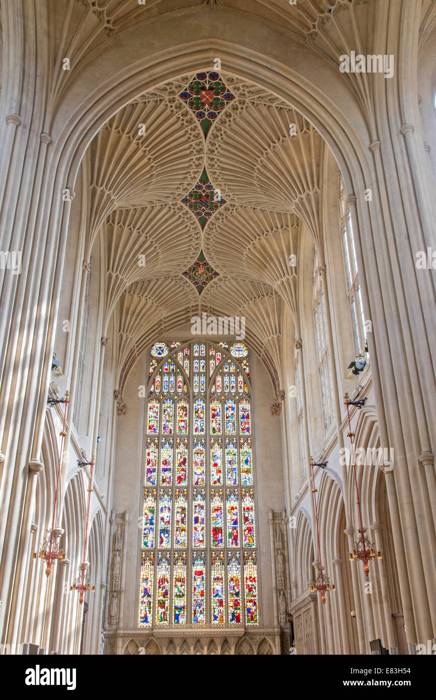 Fan vaulting over the nave at Bath Abbey, Bath, Somerset, England, UK ...