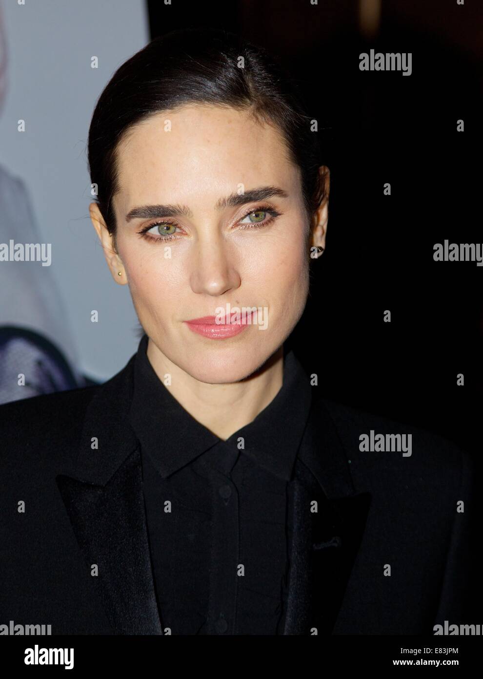 DuJour Magazine's Spring 2014 to celebrate cover model Jennifer