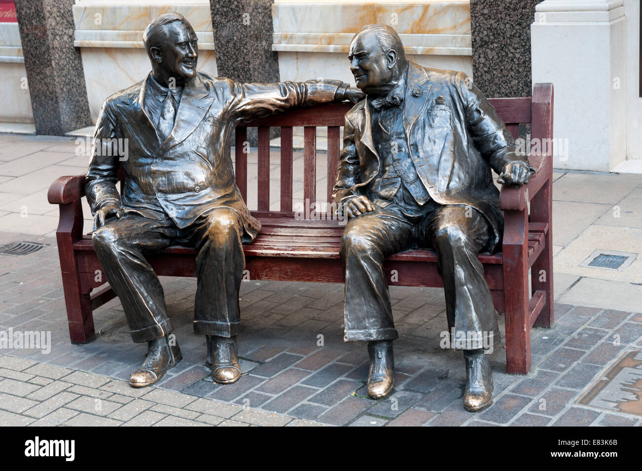 Churchill And Roosevelt Allies Sculpture in New Bond Street, London, UK Stock Photo