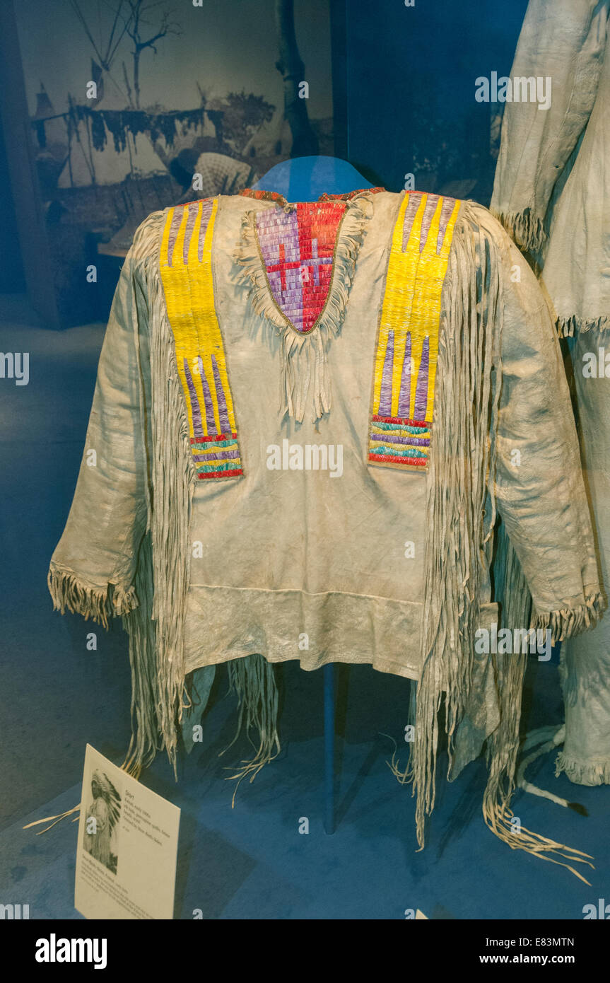 Elk203-6302 Canada, Alberta, Calgary, Glenbow Museum, Indian clothing exhibit Stock Photo