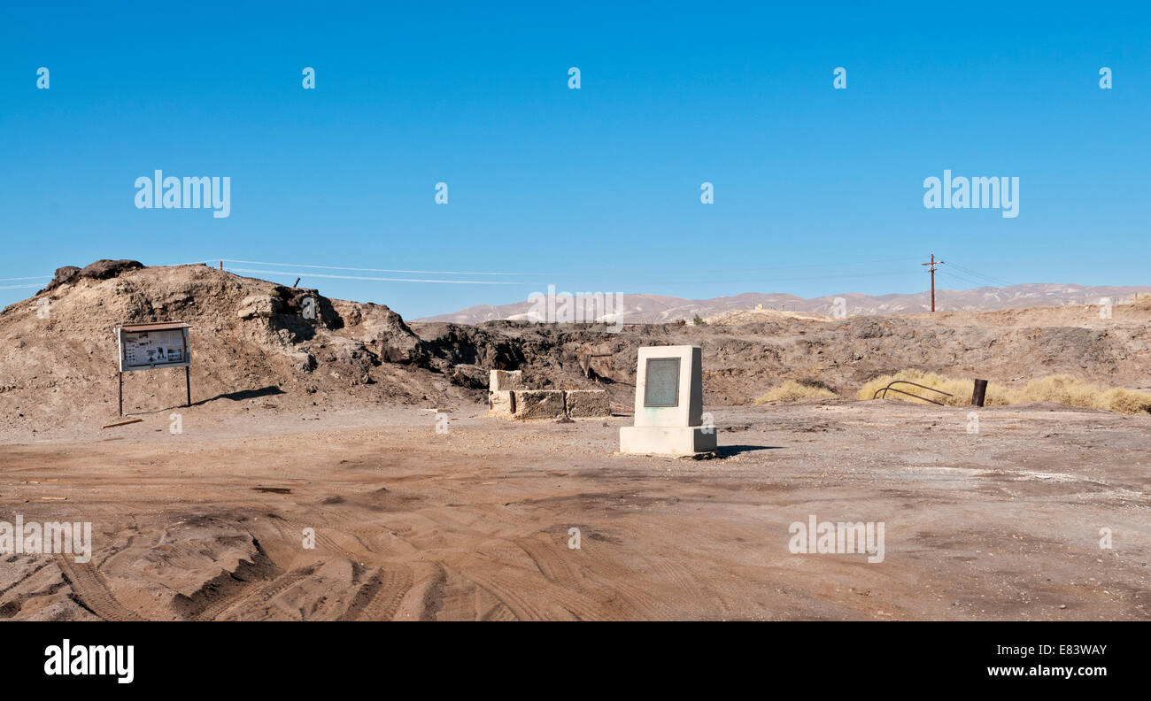 California, Kern County, site of Lakeview Gusher No.1, America's most spectacular oil well gusher blew here March 14, 1910 Stock Photo