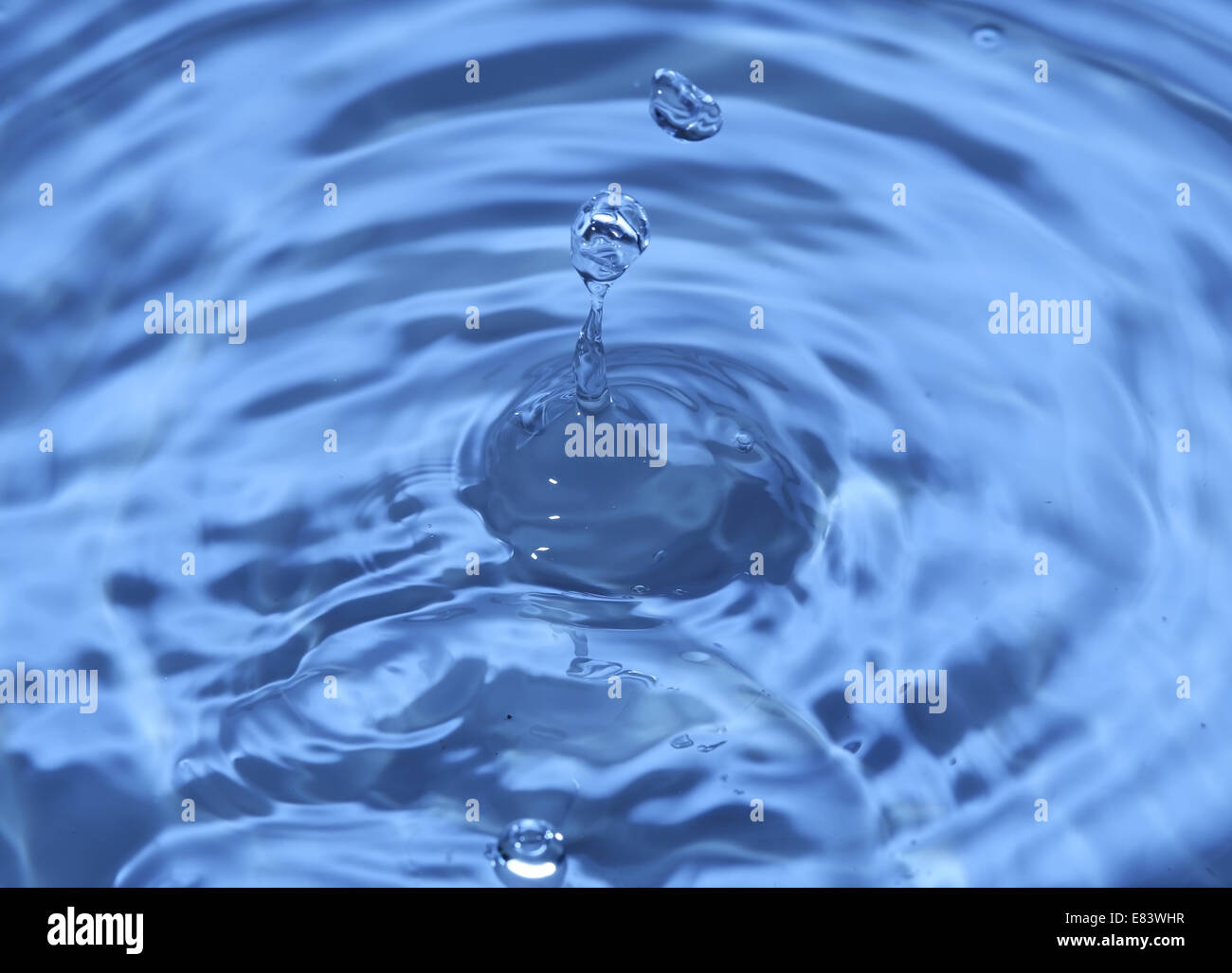 Close-up macro of a water drop droplet Stock Photo - Alamy