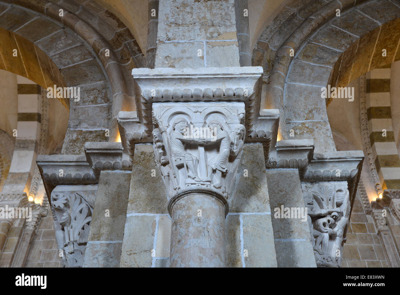 st marie madeleine cathedral in vezelay, france Stock Photo Alamy