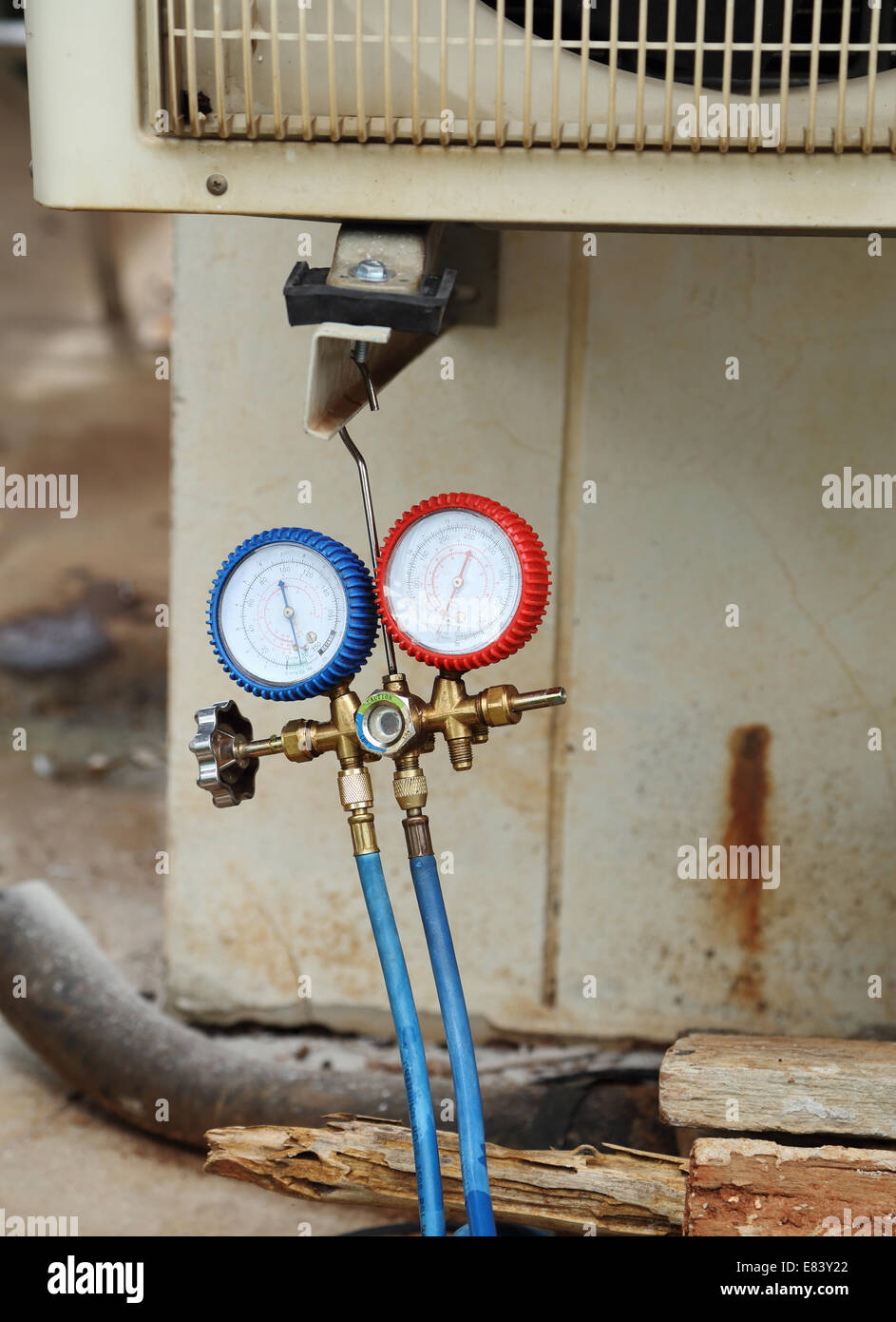 manometers on equipment for filling air conditioners Stock Photo Alamy