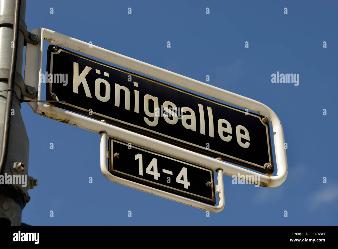 Street sign Königsallee, Kö shopping street, Düsseldorf, North Rhine-Westphalia, Germany Stock Photo