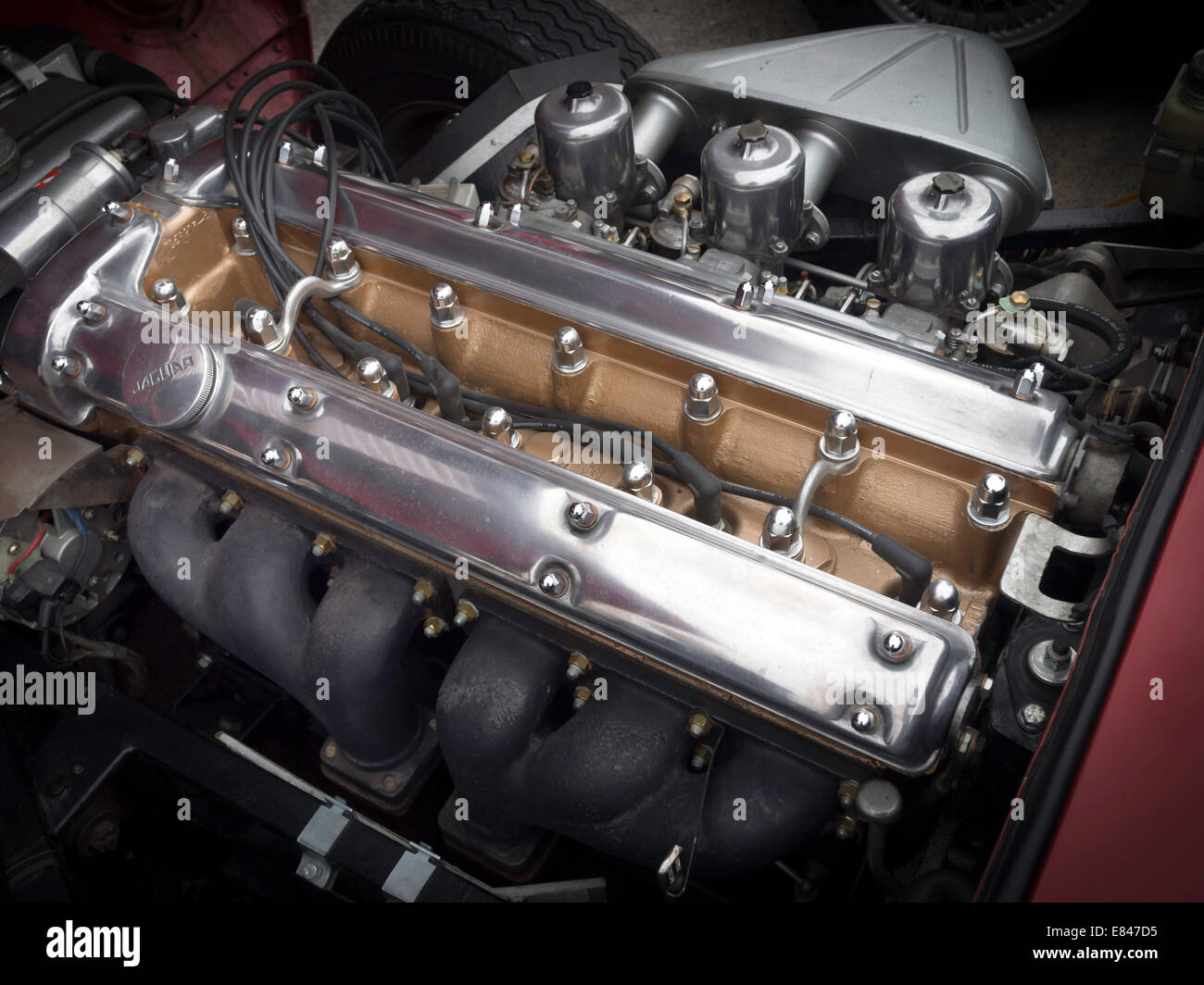 A 6-cylinder 3-Litre Jaguar E-Type classic sports car engine Stock Photo