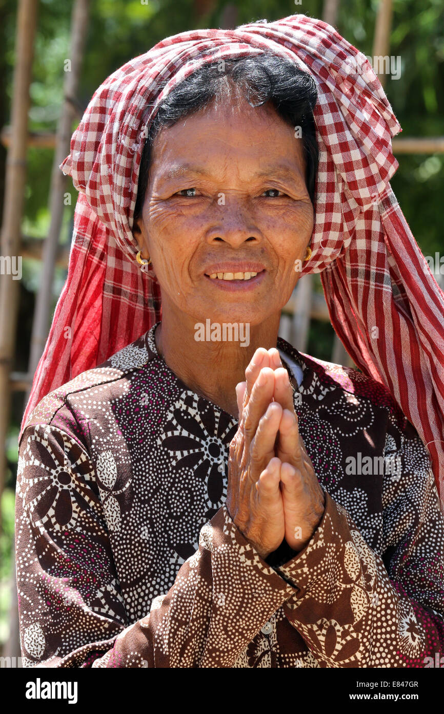 - cambodian woman wearing a typical checkered khmer Kroma headscarf ...