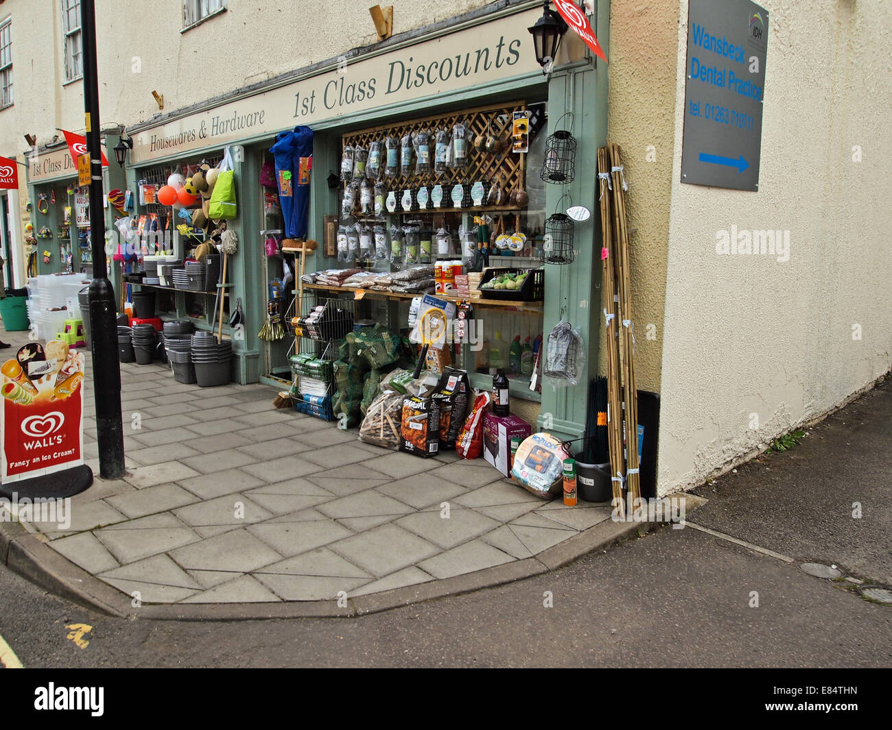 Hardware Store Stores High Resolution Stock Photography and Images Alamy