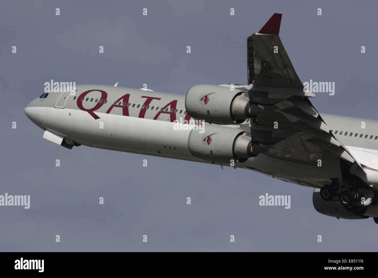 QATAR AIRWAYS AIRBUS A340 600 Stock Photo - Alamy