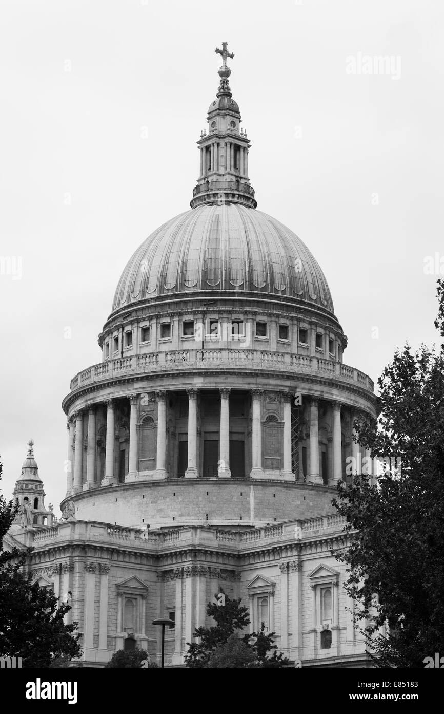 The outside of Part of St Pauls Cathedral in Black and White Stock Photo