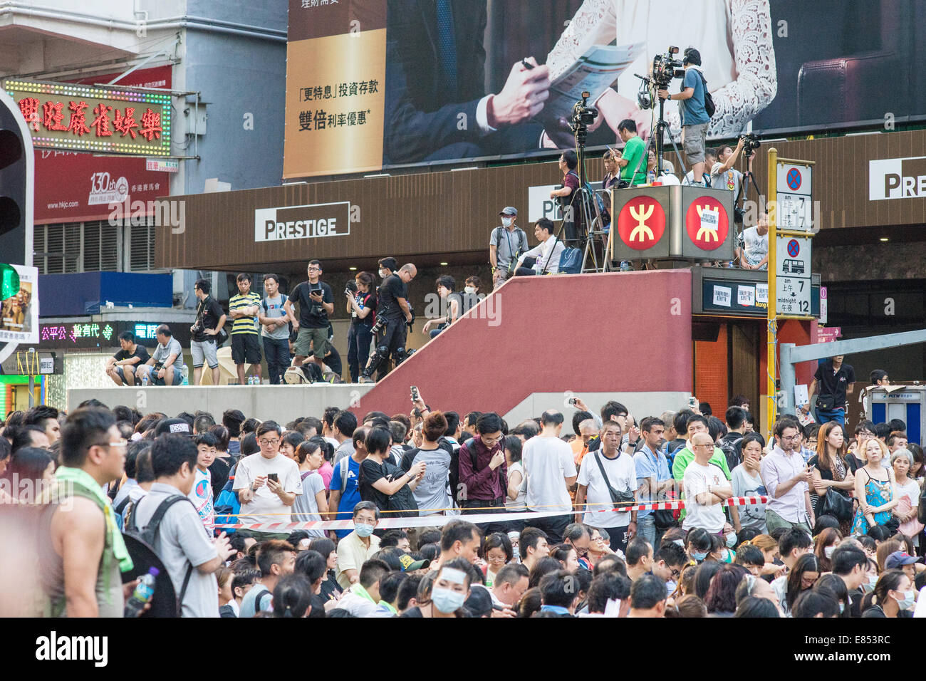 Hong Kong, China. 29th September, 2014. people are occupying in Causeway Bay and Mongkok, for a democratic election. Credit:  kmt rf/Alamy Live News Stock Photo