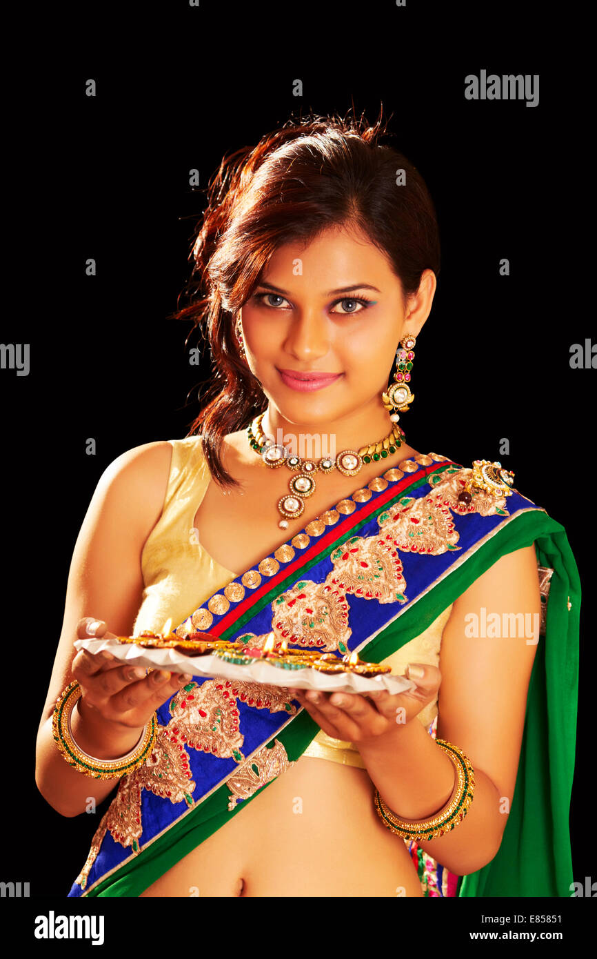 indian ladies diwali Festival diya thali Stock Photo Alamy