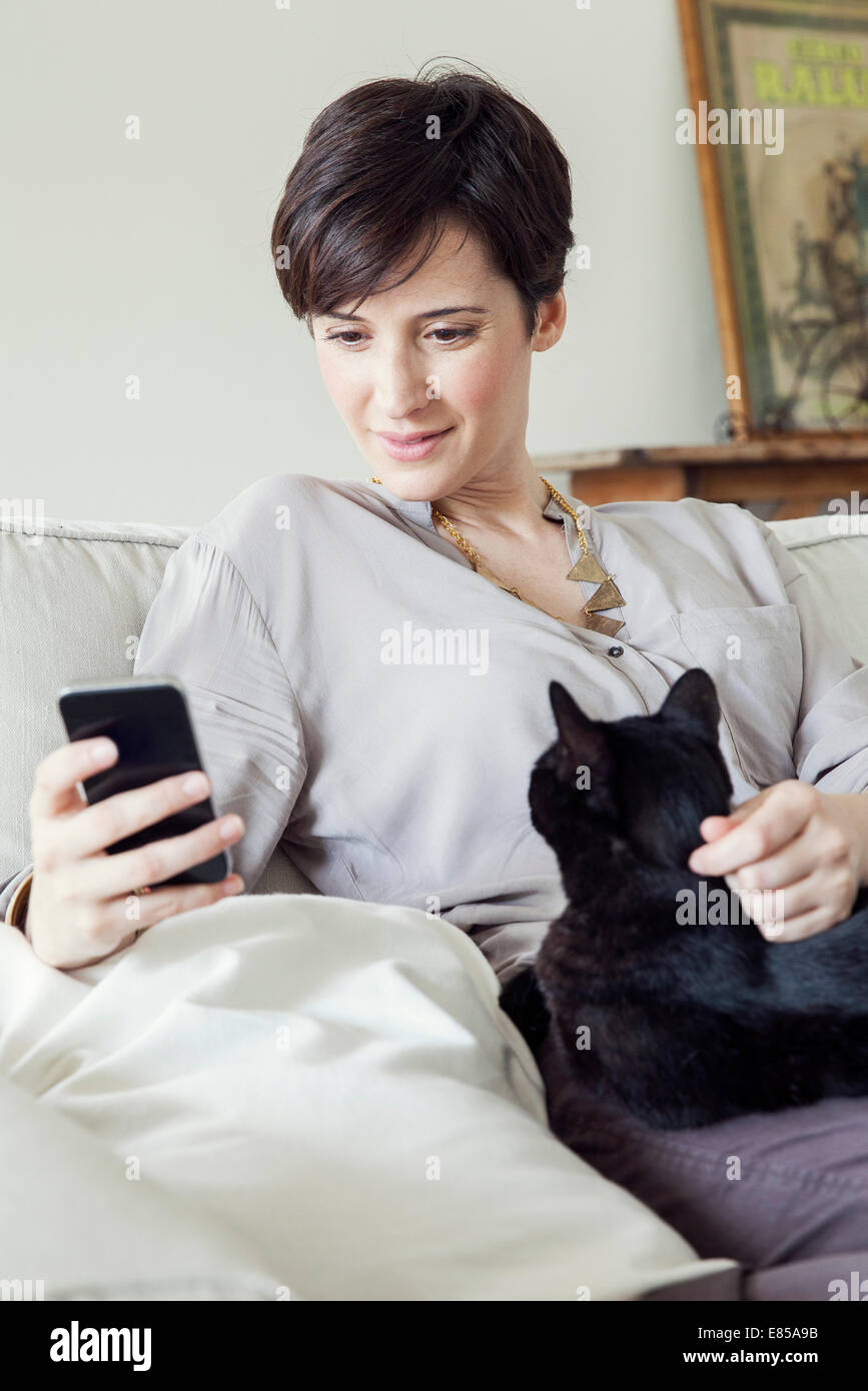 Cats unwinding hires stock photography and images Alamy