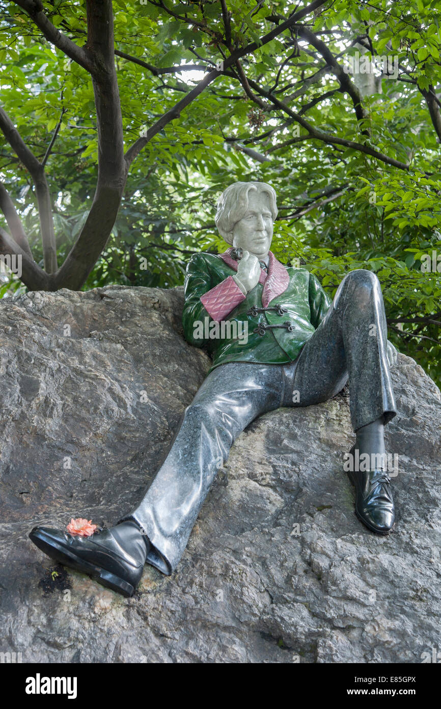 Oscar Wilde Statue, Merrion Square Park; Dublin; Ireland Stock Photo