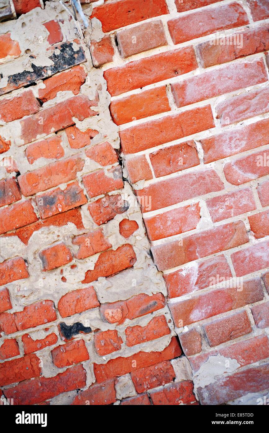 an old red brick wall background image Stock Photo - Alamy