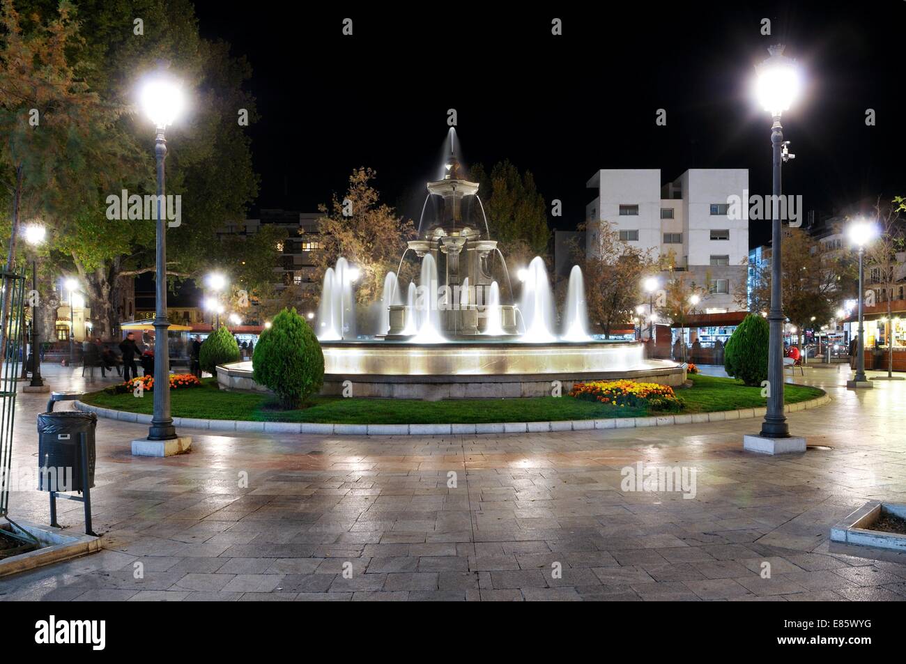 Fountain at night Stock Photo - Alamy