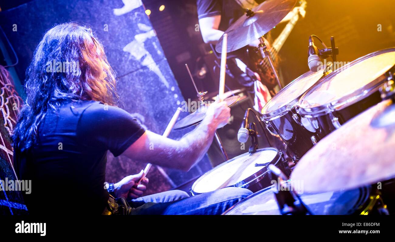 musician playing drums on stage Stock Photo - Alamy