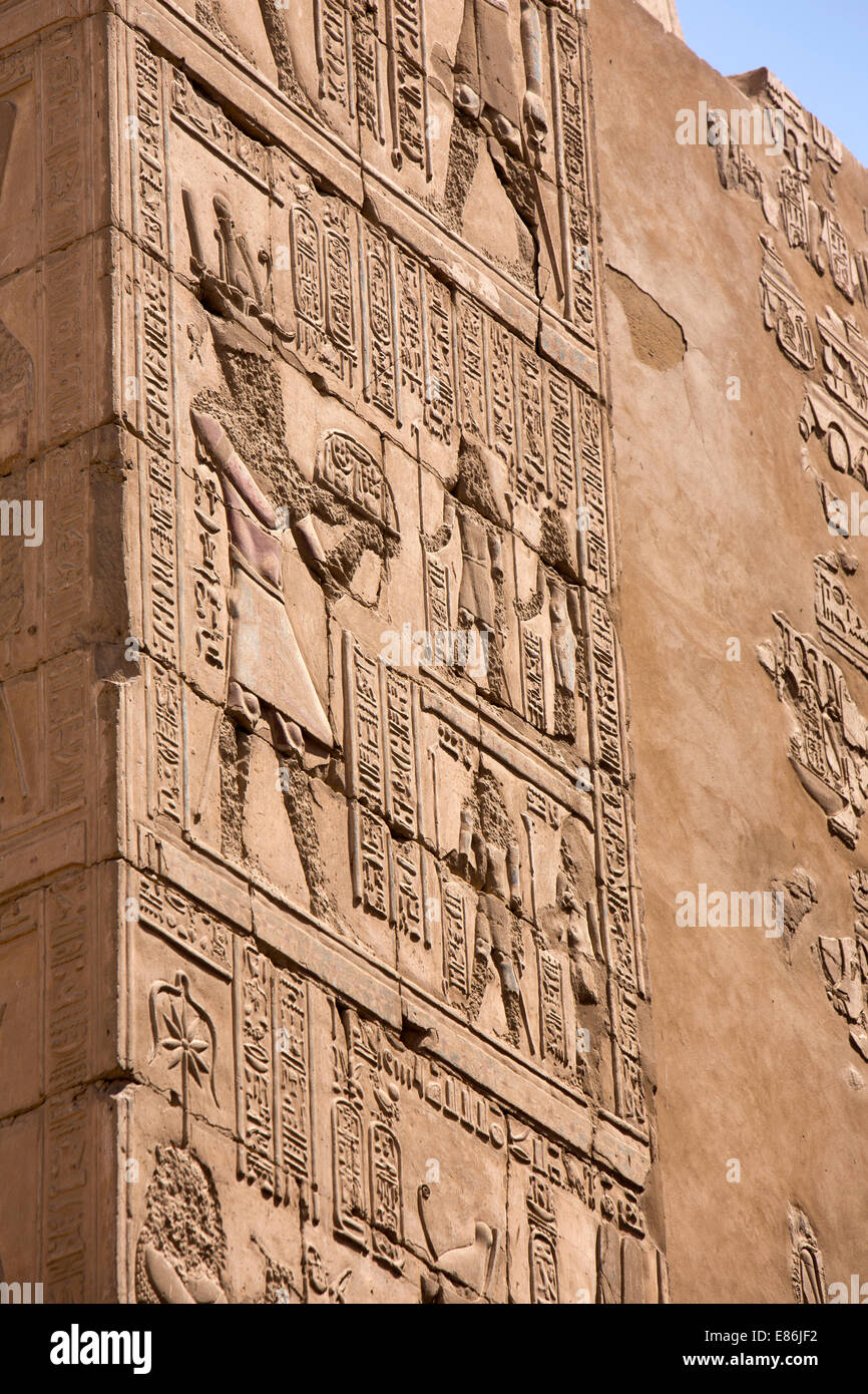 Egypt, Luxor, Karnak Temple, figures chipped away by later Pharaohs Stock Photo