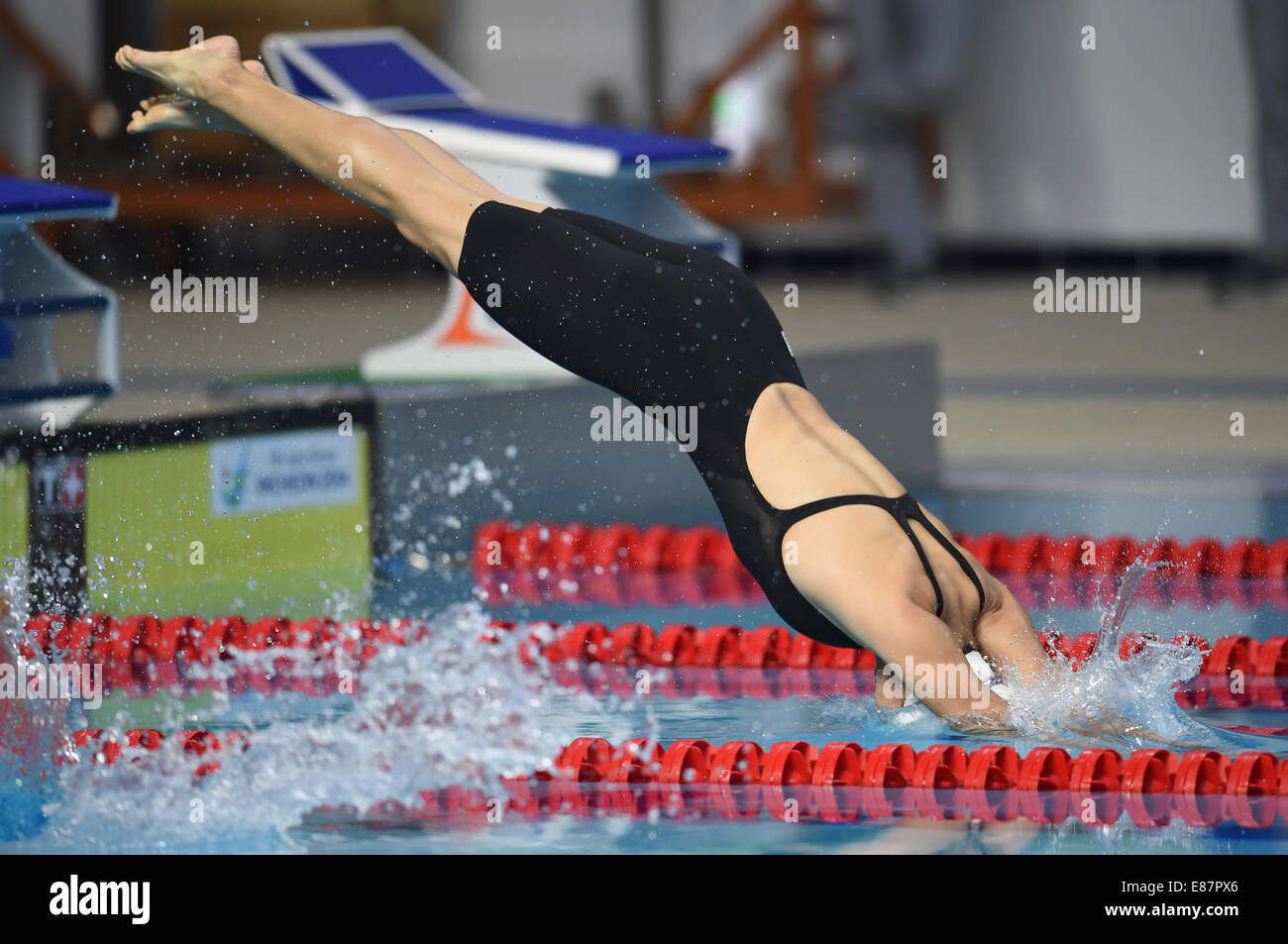(141002) -- INCHEON, Oct. 2, 2014 (Xinhua) -- Bian Yufei of China competes during the women's individual swimming match of modern pentathlon at the 17th Asian Games in Incheon, South Korea, Oct. 2, 2014. (Xinhua/Xie Haining)(mcg) Stock Photo