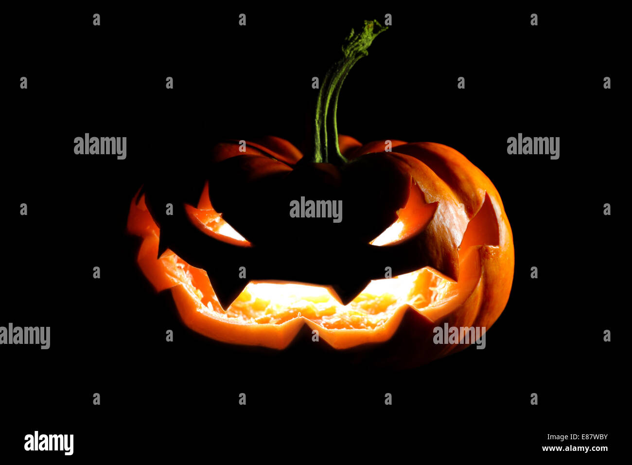 Glowing Halloween jack o' lantern Stock Photo Alamy